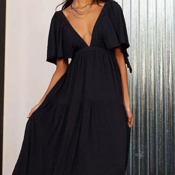 Free People Dresses & Skirts - Free People Black V-Neck Flutter Sleeve Maxi Dress